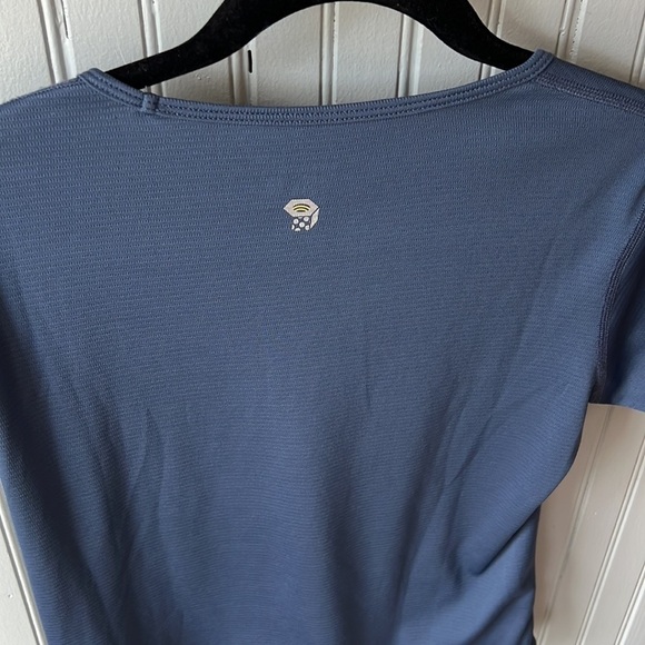 Mountain Hardwear Women’s Mountain Above the Clouds T-Shirt Size Small - Picture 5 of 9